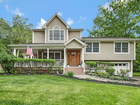 112 E George Ave, Orangetown, NY 10965