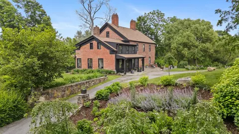 2 Sherwood Hill Rd, Southeast, NY 10509