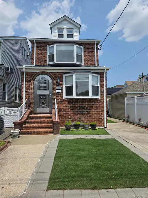 244-59 89th Ave, New York, NY 11426