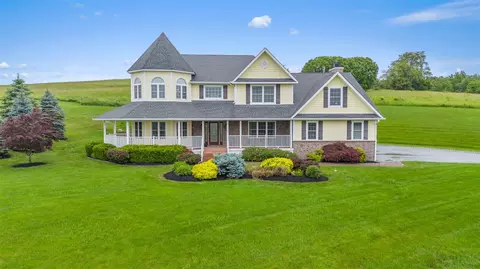 14 Eagles Watch, Warwick, NY 10990