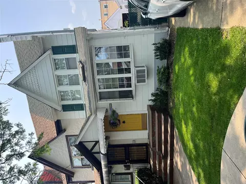88-43 75th Ave, New York, NY 11385