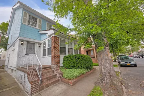 88-11 79th Ave, New York, NY 11385