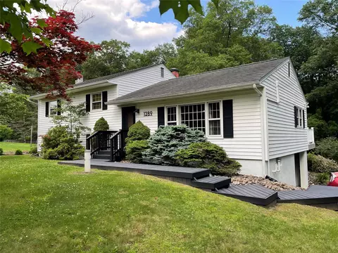 1289 State Route 208, Shawangunk, NY 12589