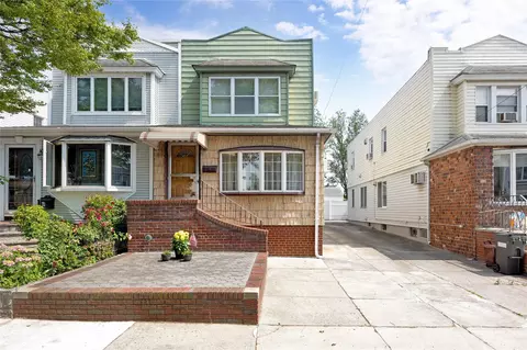 6438 60th Rd, New York, NY 11378