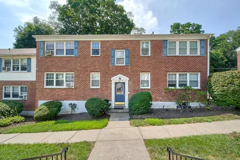 43 Columbus Ave # 2B, Harrison, NY 10604