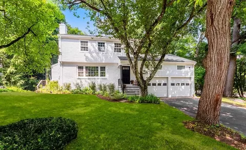 4 Ponderosa Dr, Greenwich, CT 06830