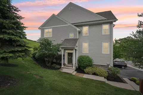 2602 Hawthorn Way, New Windsor, NY 12553