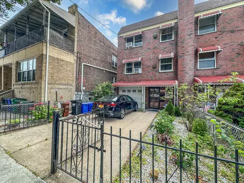 1365 Crosby Ave, New York, NY 10461