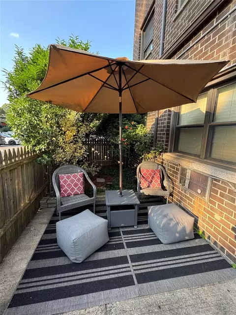 2261 Palmer Ave #1O, New Rochelle, NY 10801