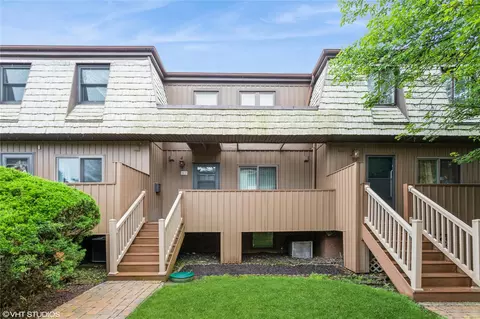 16 Heritage Dr #D, Clarkstown, NY 10956
