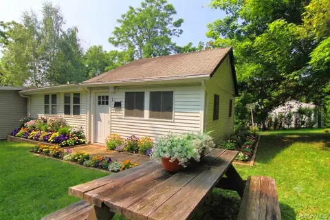 191 Sylvan Lake Rd #1, Beekman, NY 12533