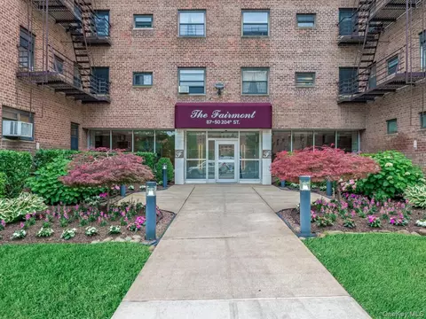 87-50 204 St #B46, Hollis, NY 11423