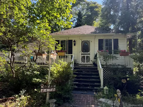 47 Quail Rd, Rocky Point, NY 11778