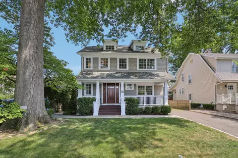180 Bell Rd, Scarsdale, NY 10583