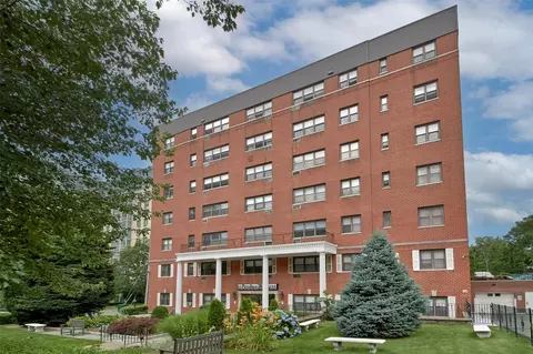 33 Barker Ave #6K, White Plains, NY 10601
