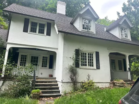 40 S Broadway #27, Greenburgh, NY 10533