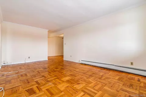 151-05 Cross Island Pkwy #1D, Whitestone, NY 11357