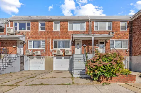 5-39 117 St, College Point, NY 11356