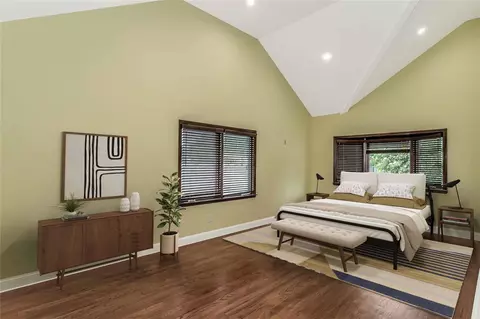 165 Wheeler Ave, Valley Stream, NY 11580