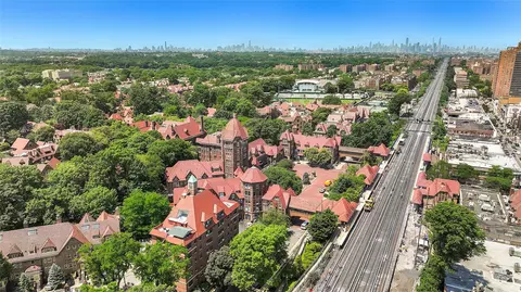 10 Holder Pl #5A, Forest Hills, NY 11375