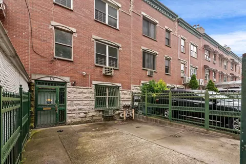 718 Garden St, New York, NY 10457