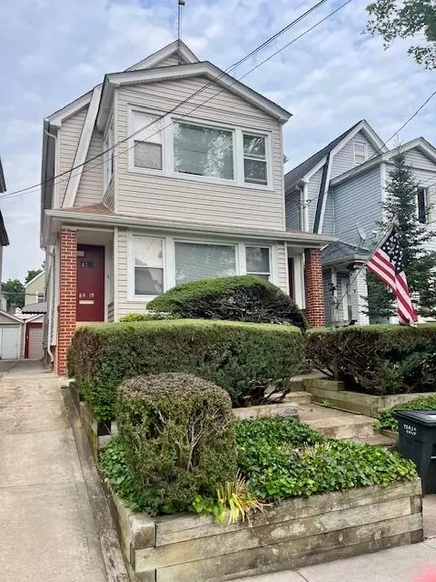 8419 108th St, New York, NY 11418
