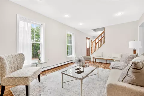 18 Jenkins Ct, Ossining, NY 10562