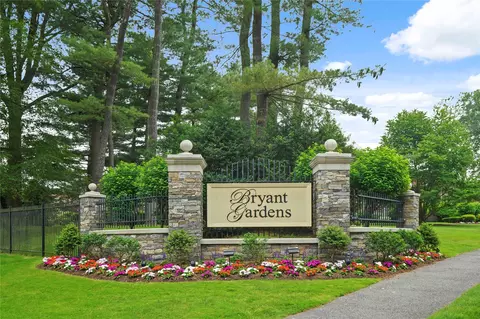 13 Bryant Cres #1F, White Plains, NY 10605
