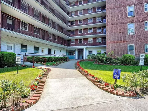 97-40 62 Dr #7J, New York, NY 11374