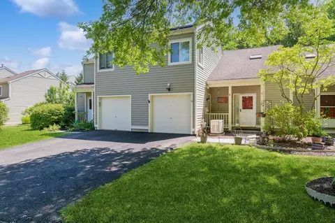 16 Trails End, East Fishkill, NY 12533