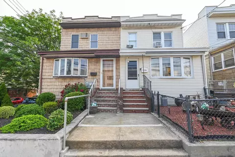 5920 69th Pl, New York, NY 11378