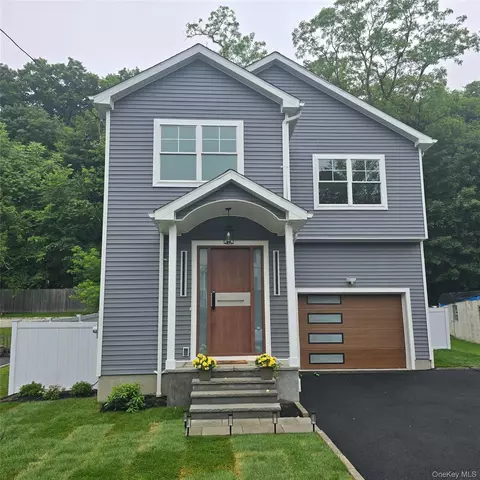 105 Valley Rd, White Plains, NY 10604