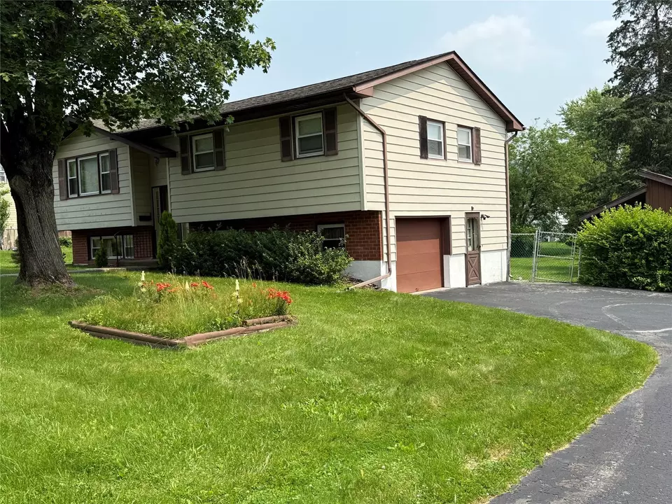 Exterior - 12 Derick Dr, Fishkill, NY 12524 photo 8 of 8