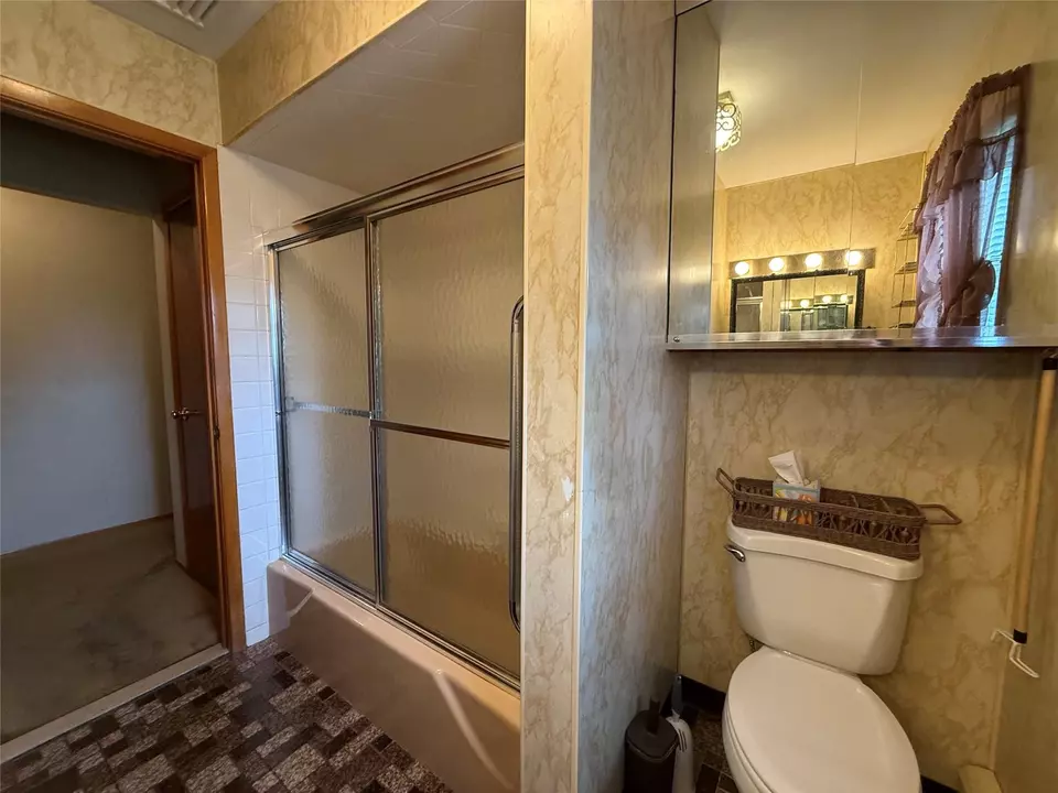 Bath - 12 Derick Dr, Fishkill, NY 12524 photo 2 of 4