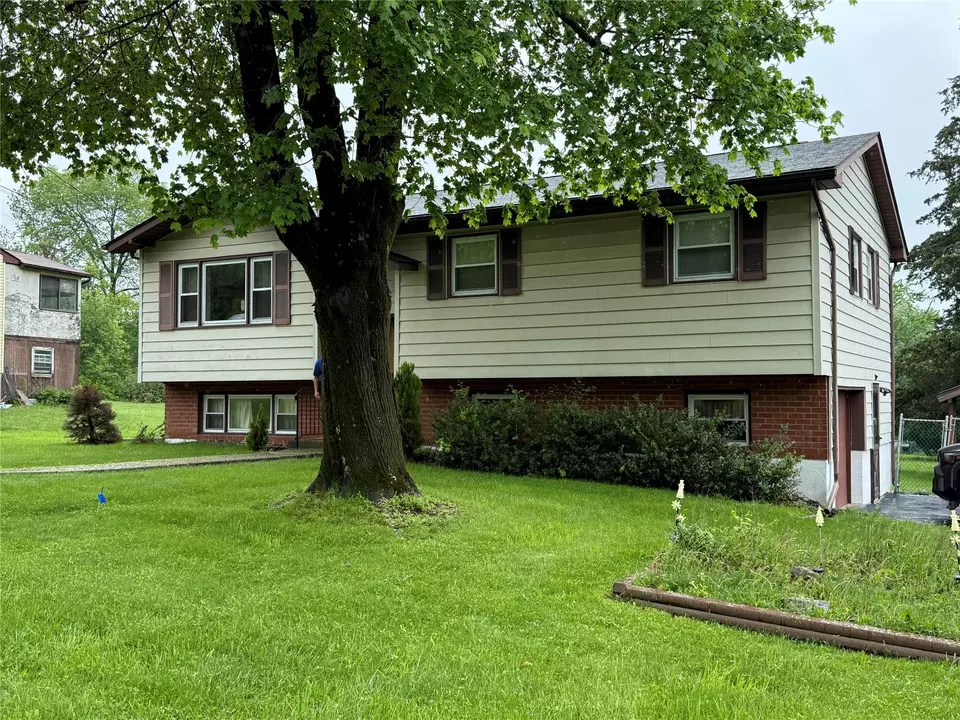 Exterior - 12 Derick Dr, Fishkill, NY 12524 photo 1 of 8
