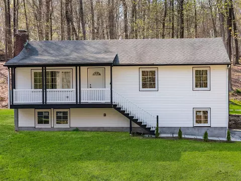 48 Lockwood Rd, Lewisboro, NY 10590