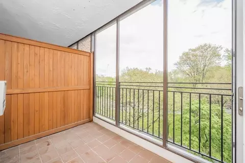 5355 Henry Hudson Pkwy W #5C, New York, NY 10471