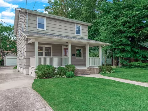 20 Fairmount Blvd, Garden City, NY 11530