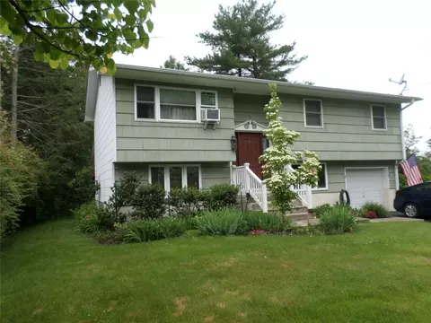 6 Kingsville Dr, Monroe, NY 10950