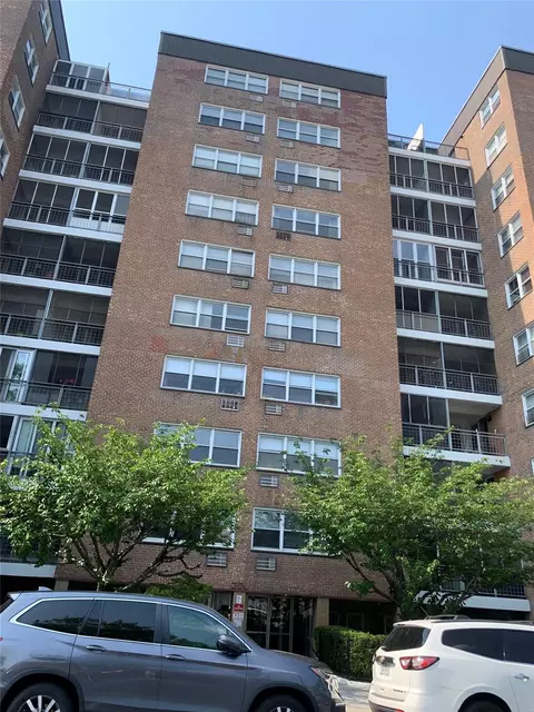 90-59 56th Ave #9M, New York, NY 11373