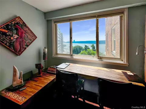 2621 Palisade Ave #7K, New York, NY 10463