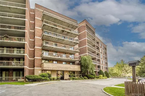 1374 Midland Ave #PH07, Yonkers, NY 10708