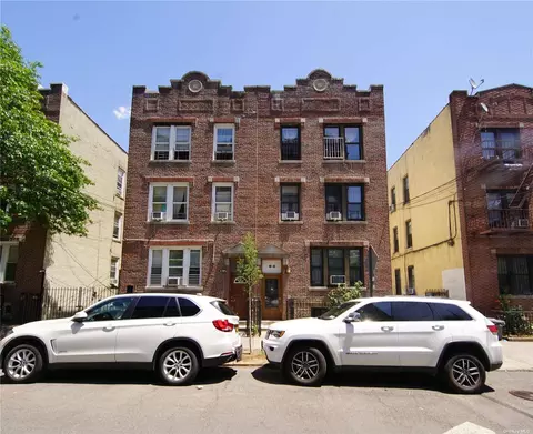 40-45 99th St, New York, NY 11368