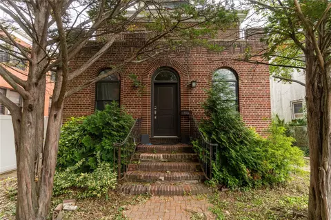 3344 Giles Pl, New York, NY 10463