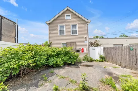 12 Max Ave, Hicksville, NY 11801