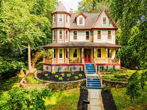 33 Ridge Rd, Greenburgh, NY 10502
