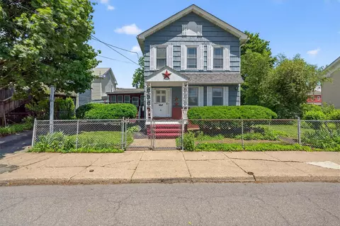 16 King St, Port Jervis, NY 12771