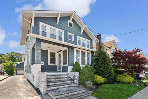 49 Waldo Ave, East Rockaway, NY 11518