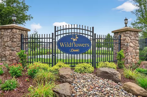 84 Jasmine Dr, Middletown, NY 10940