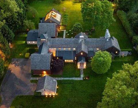 21 S Sterling Rd, North Castle, NY 10504